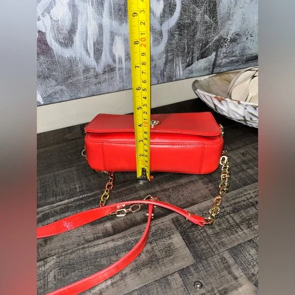 Tory Burch Robinson Chain Bag in Poppy Red - Picture 2 of 14